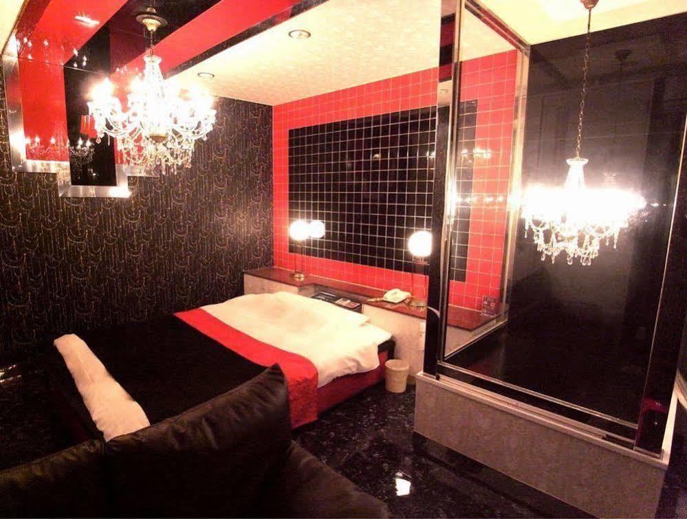 ホテル暴れ狸の鬼袋姫路駅前店 男塾ホテルグループ (Adults Only) Himeji Extérieur photo